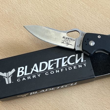 Blade-Tech Pro Hunter Magnum Knife in Black