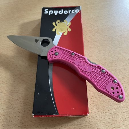 Spyderco Limited 2008 Production - Delica 4 in Pink - C11PPN