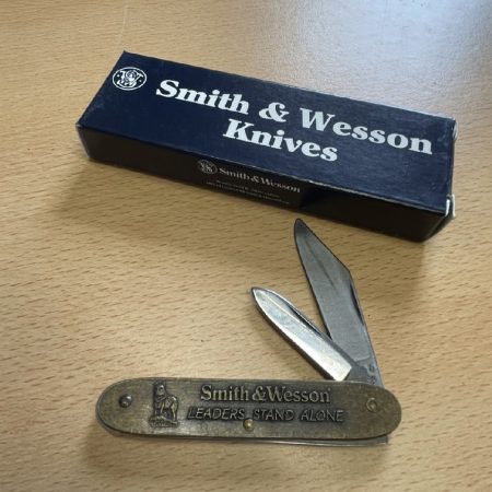 Smith & Wesson 1999 Leaders Stand Alone - 2 Blade Pocket Knife