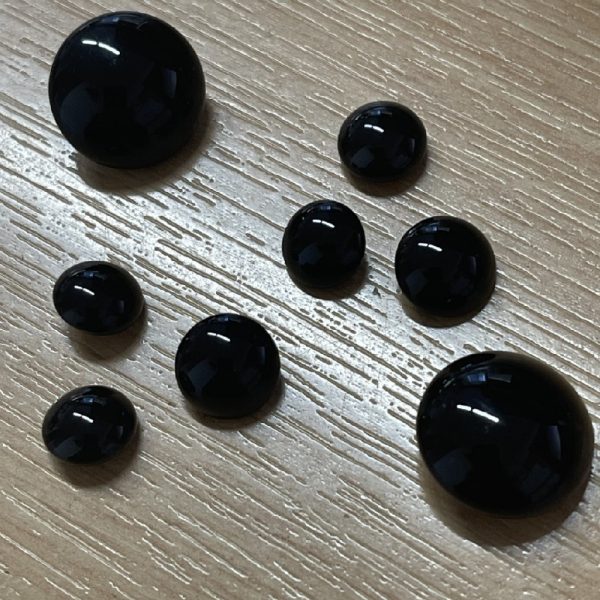 Black glass eyes (8 individual eyes) - 9mm to 16mm.