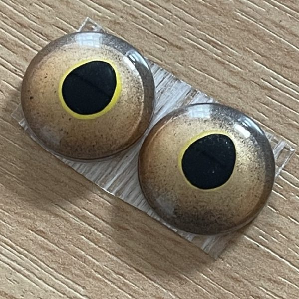 Glass Fish Eyes - Gold Low Profile Reflective - Shaped with Fish Pupil 16mm