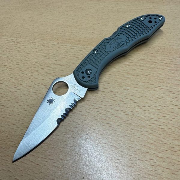 Spyderco Delicia 4 VG10