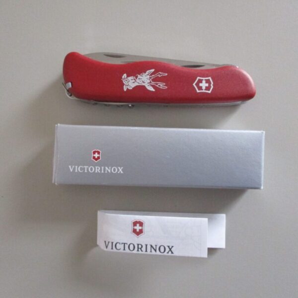 Victorinox Hunter Red Locking Knife 0.8573 - Image 2