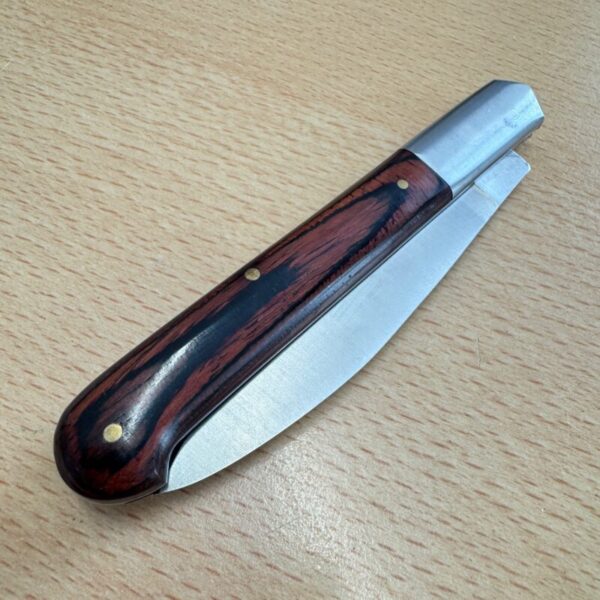 Joker Wooden handle folder - Image 3